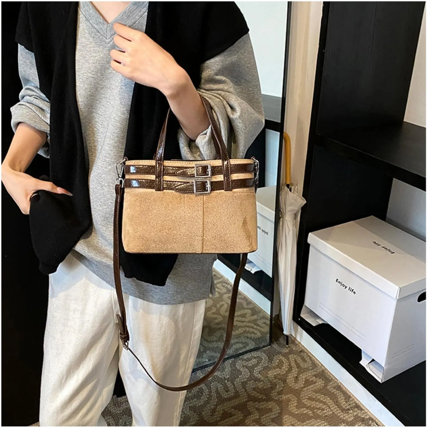 Casual Bucket Bag for Women, Fashionable Single Shoulder Bag with Refined Hardware, Smooth Zipper, Large Capacity