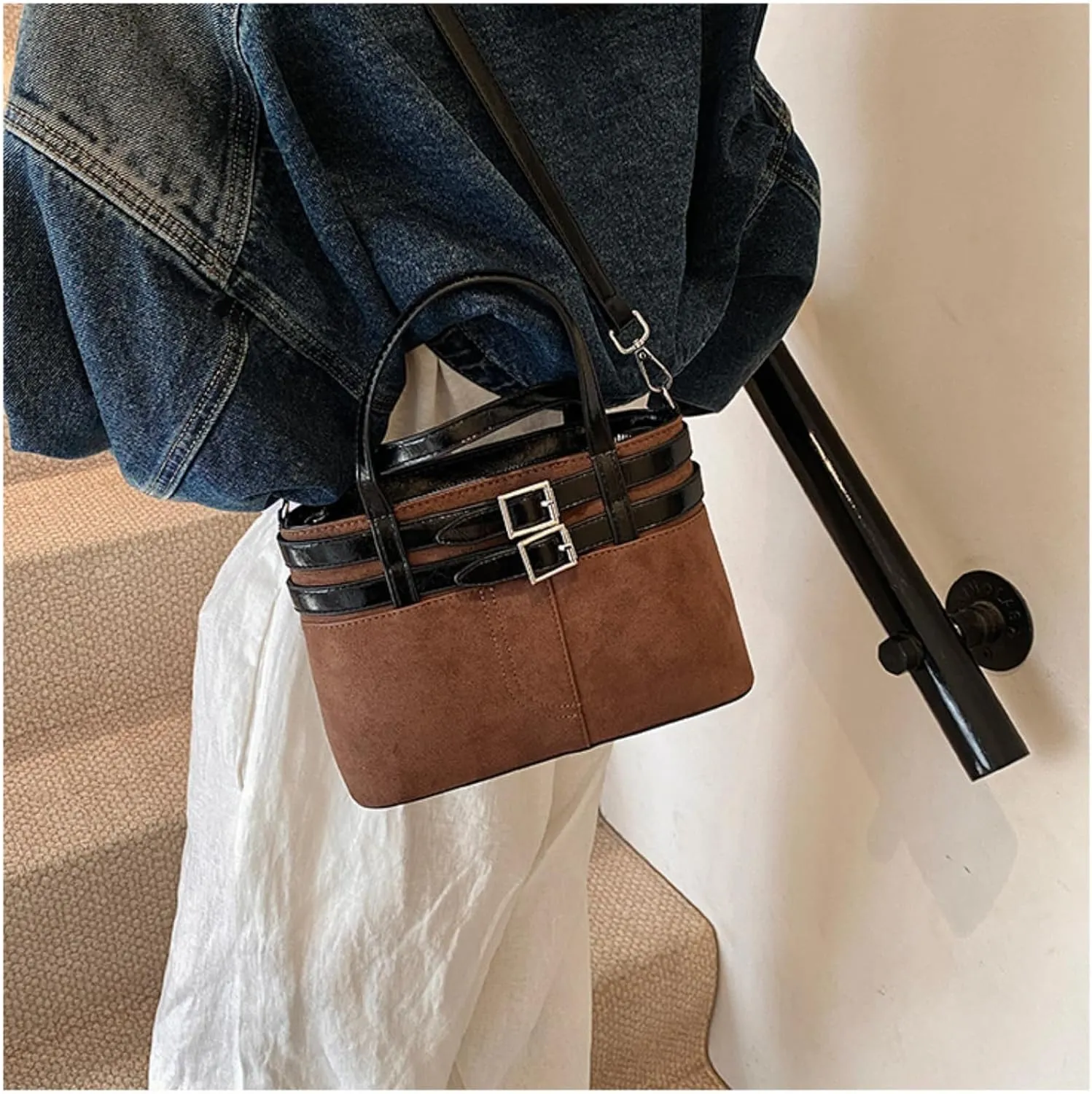 Casual Bucket Bag for Women, Fashionable Single Shoulder Bag with Refined Hardware, Smooth Zipper, Large Capacity