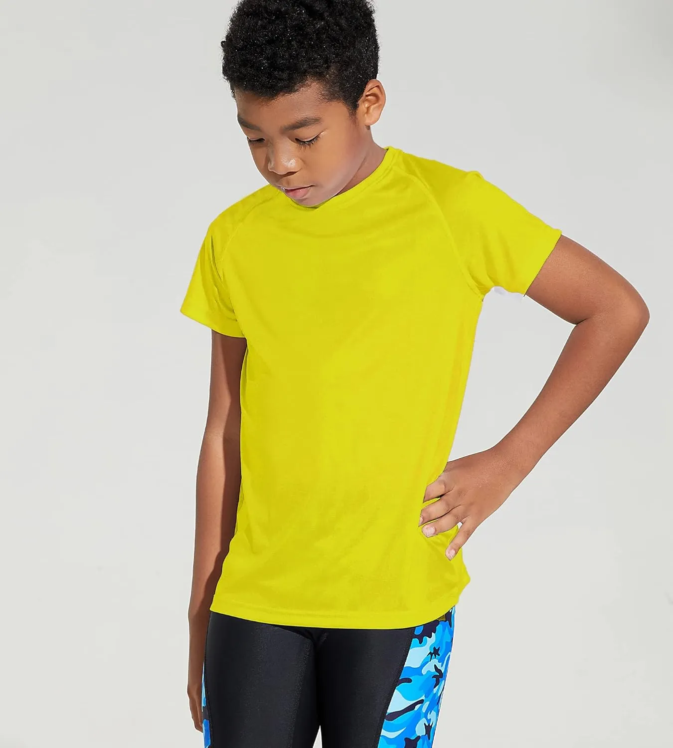 DEVOROPA Youth Boys Rash Guard Toddler Swim Shirts Short Sleeve Sun Shirts Lightweight Quick Dry UPF 50  Kids Surf Swimsuit