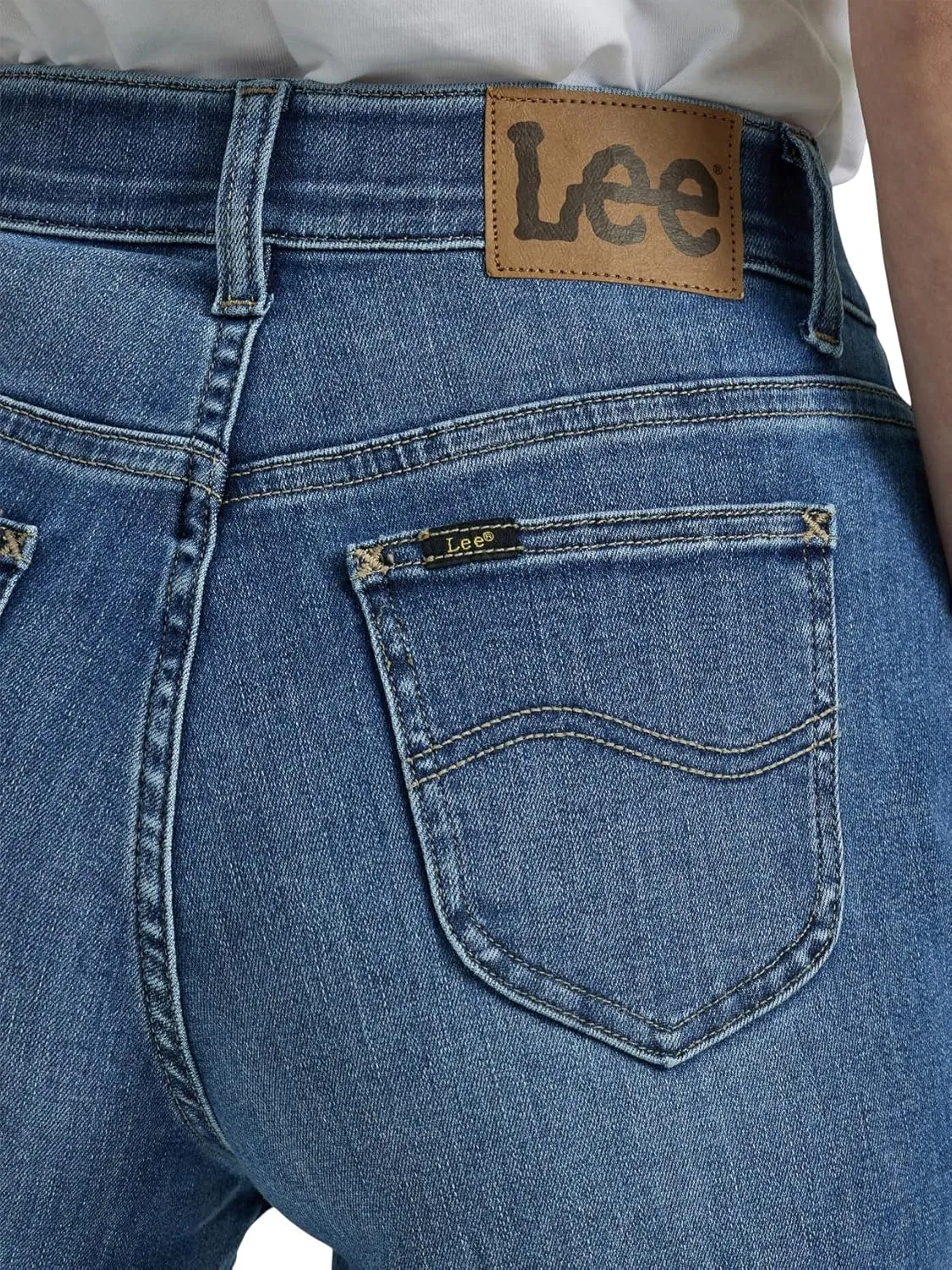 Lee Women's Petite Ultra Lux Comfort with Flex Motion Bootcut Jean