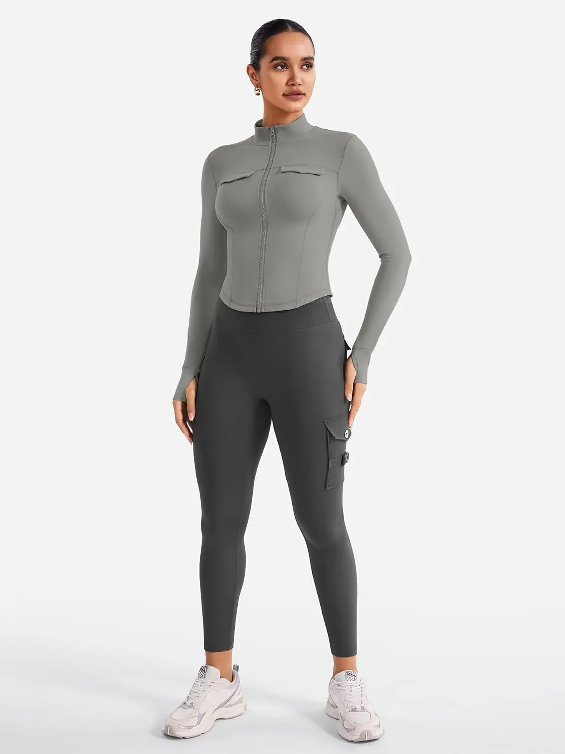 YEOREO CoreFlex Womens Workout Jackets Cropped Zip Up Athletic Jackets Arsene Slim Fit Yoga Running Tops with Thumb Holes